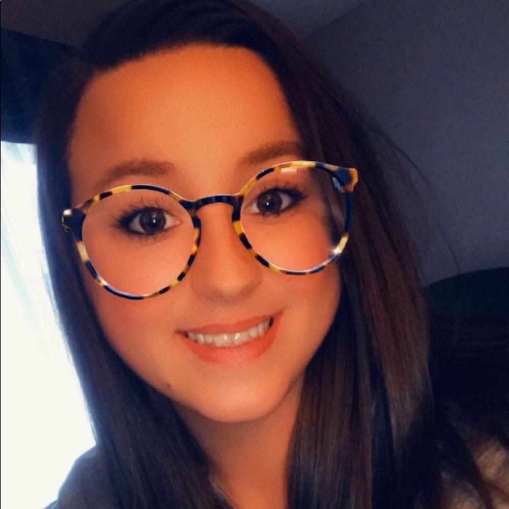 Meet your Posher, Kenna